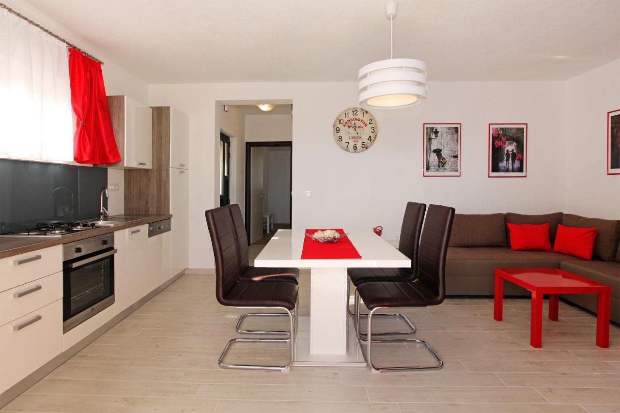 Iris Apartments Bol (Adults Only) エクステリア 写真